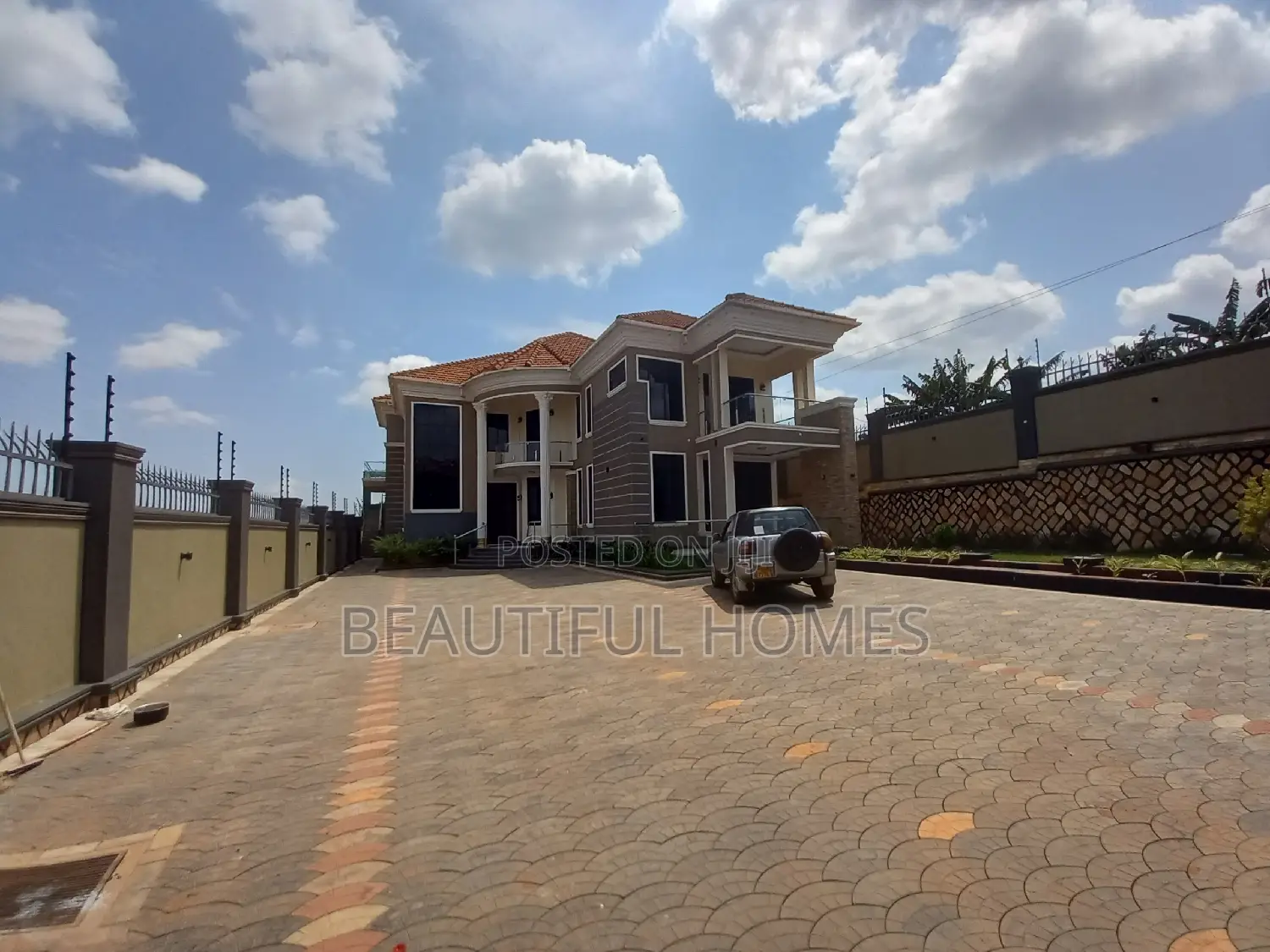 Furnished 6bdrm Mansion in Kira Luxurious for sale in Kira