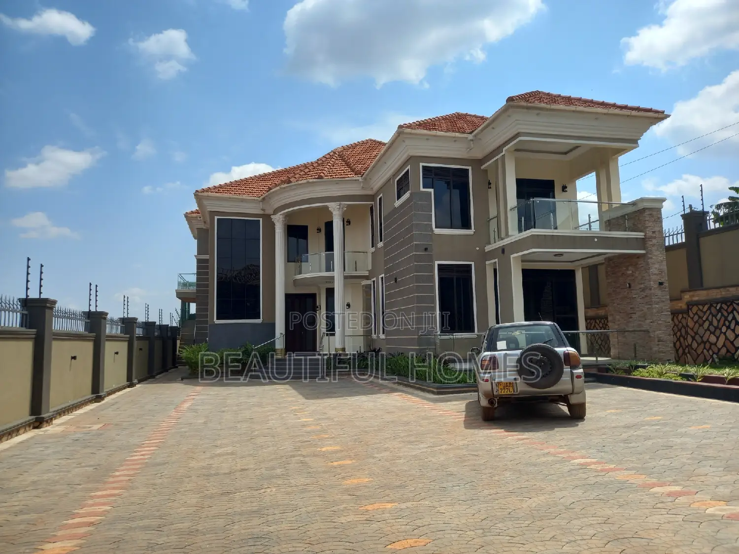 Furnished 6bdrm Mansion in Kira Corporate for sale in Kira