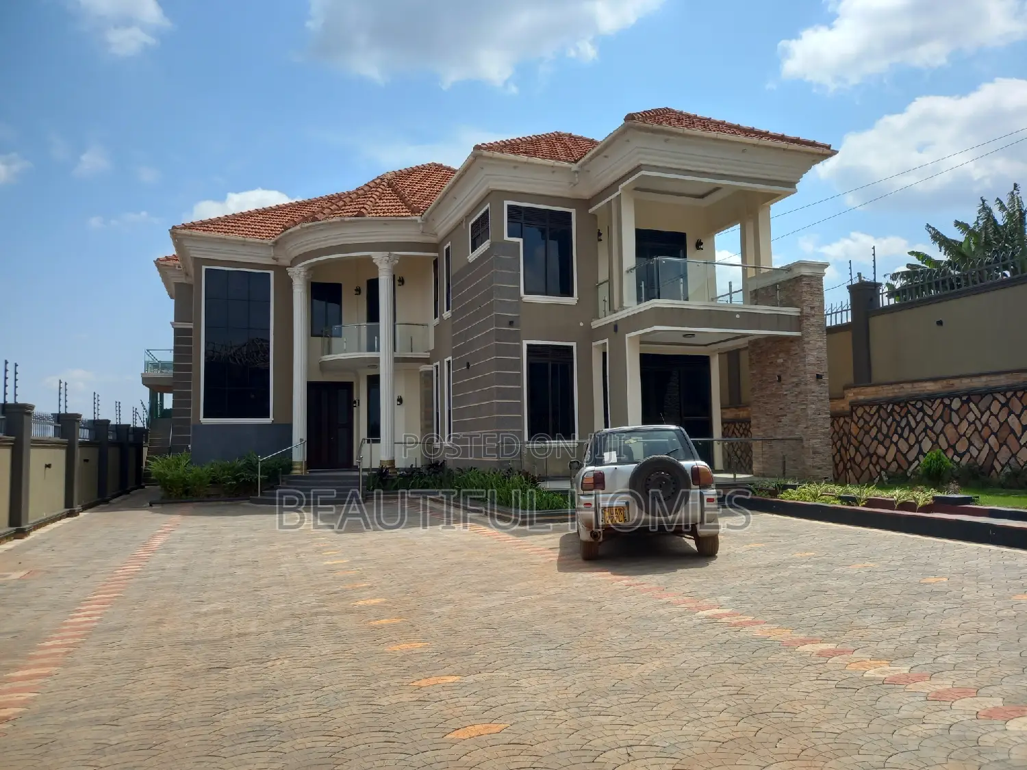Furnished 6bdrm Duplex in Kira for sale in Kira