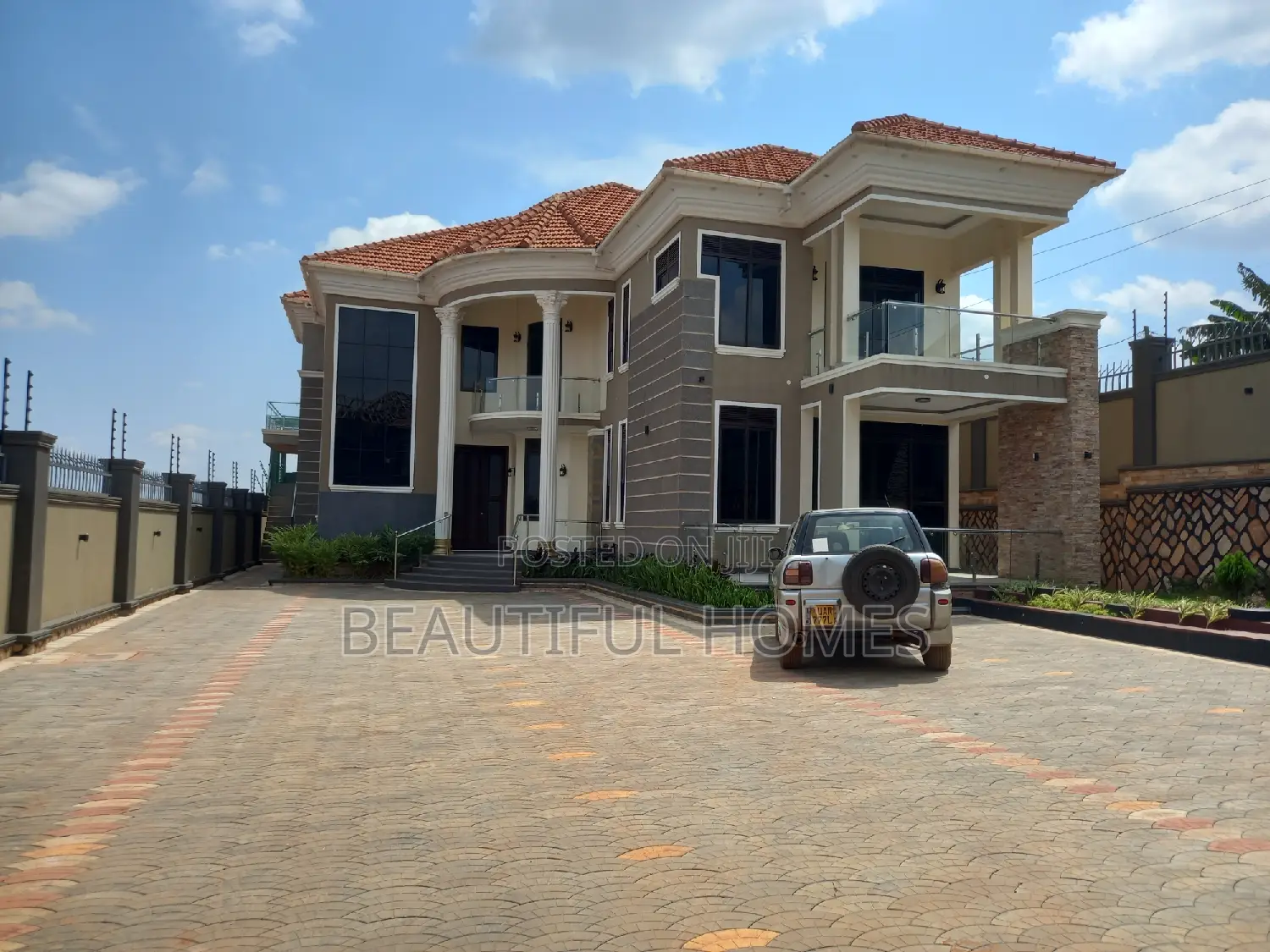 Furnished 6bdrm Duplex in Kira for sale in Kira
