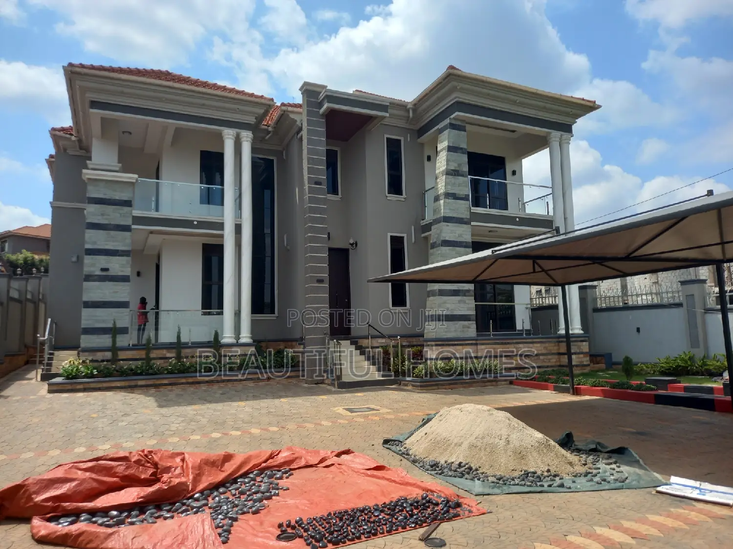 Furnished 6bdrm House in Kira for sale in Kira