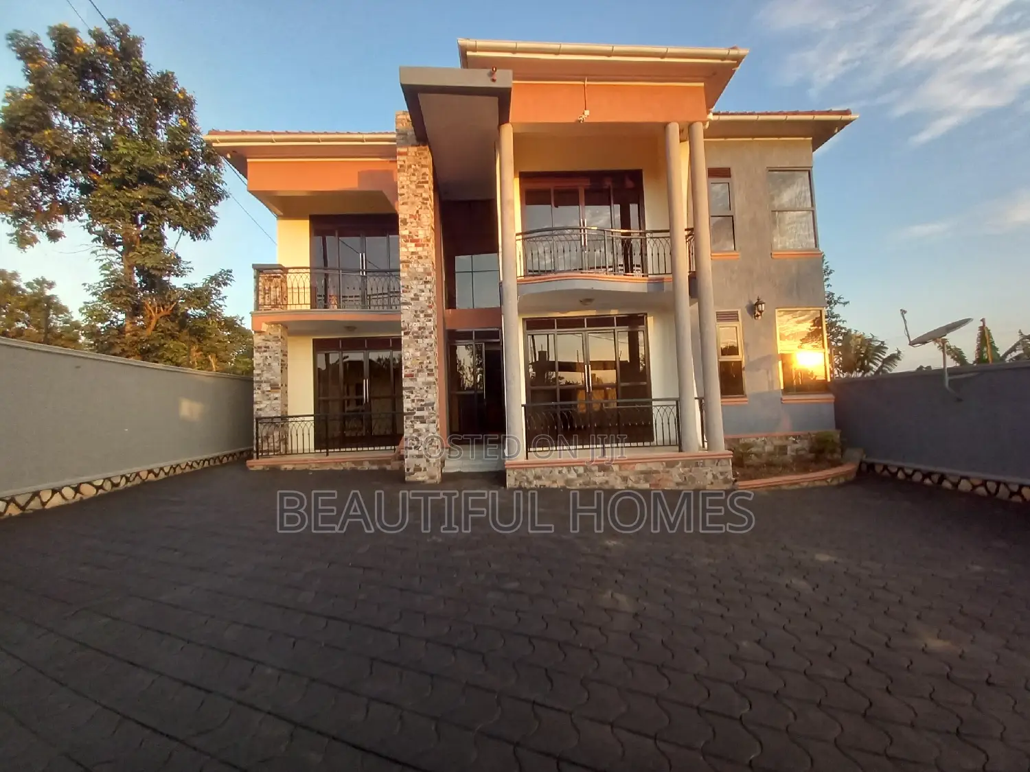 Furnished 5bdrm Mansion in Kira for sale in Kira