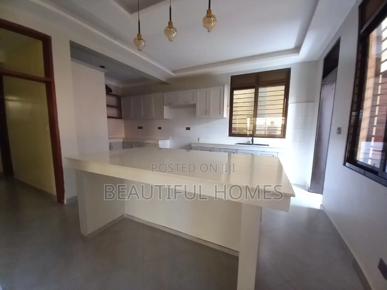 Furnished 6bdrm Duplex in Kira, Central Division for sale in Central Division