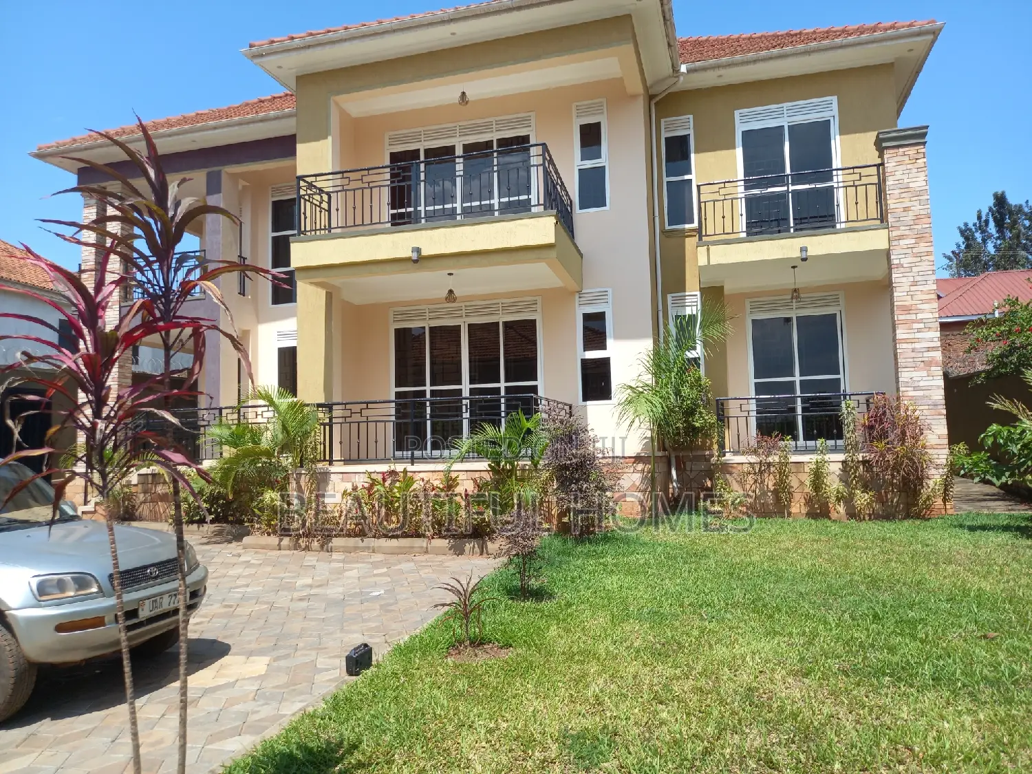Furnished 7bdrm Mansion in Kira for sale in Kira