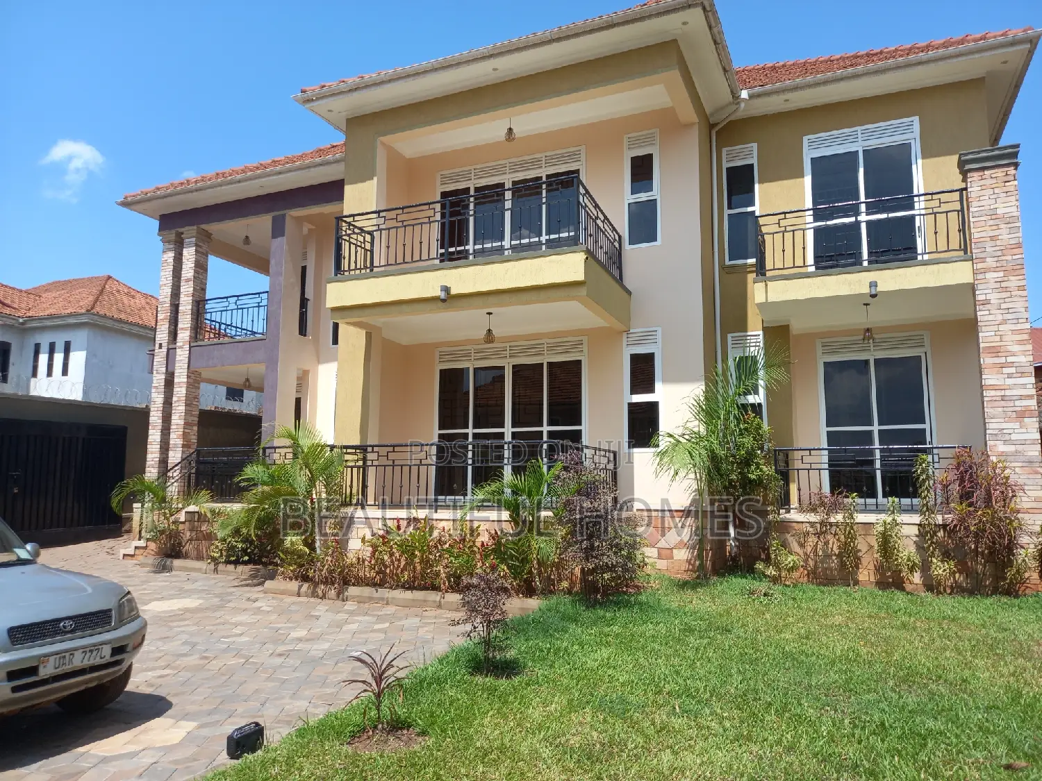 Furnished 7bdrm Mansion in Kira for sale in Kira