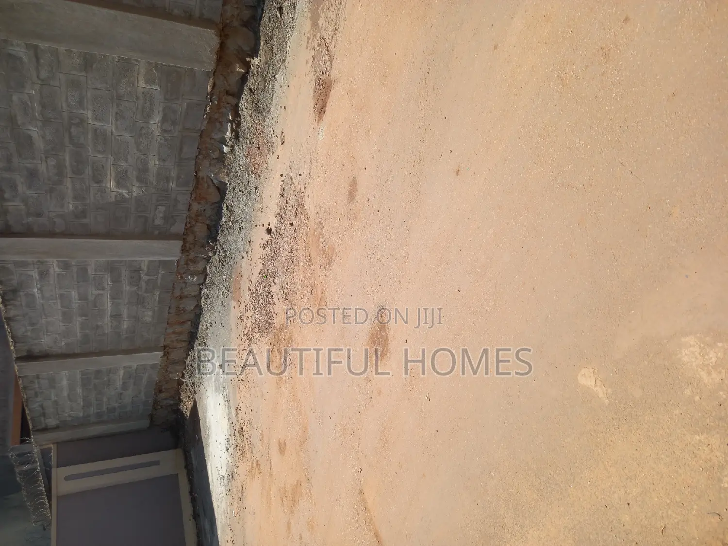 Furnished 7bdrm Mansion in Kira for sale in Kira