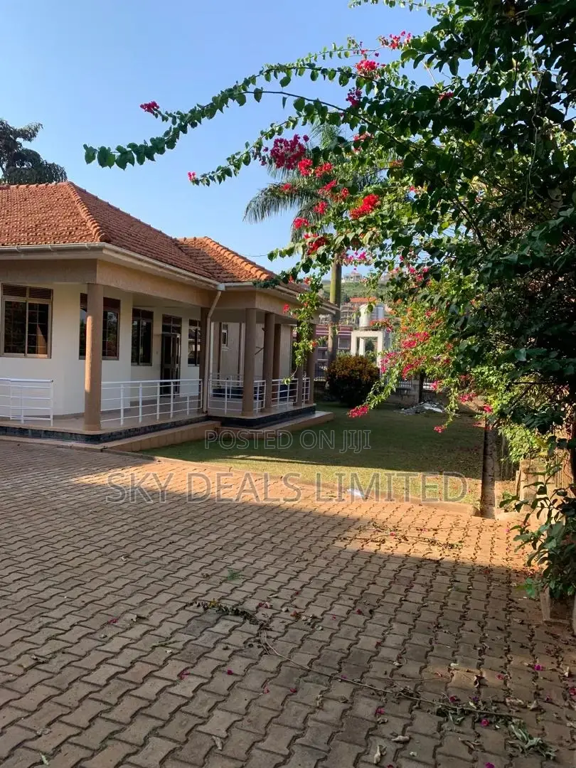 4bdrm Bungalow in Kisaasi, Nakawa for rent in Nakawa