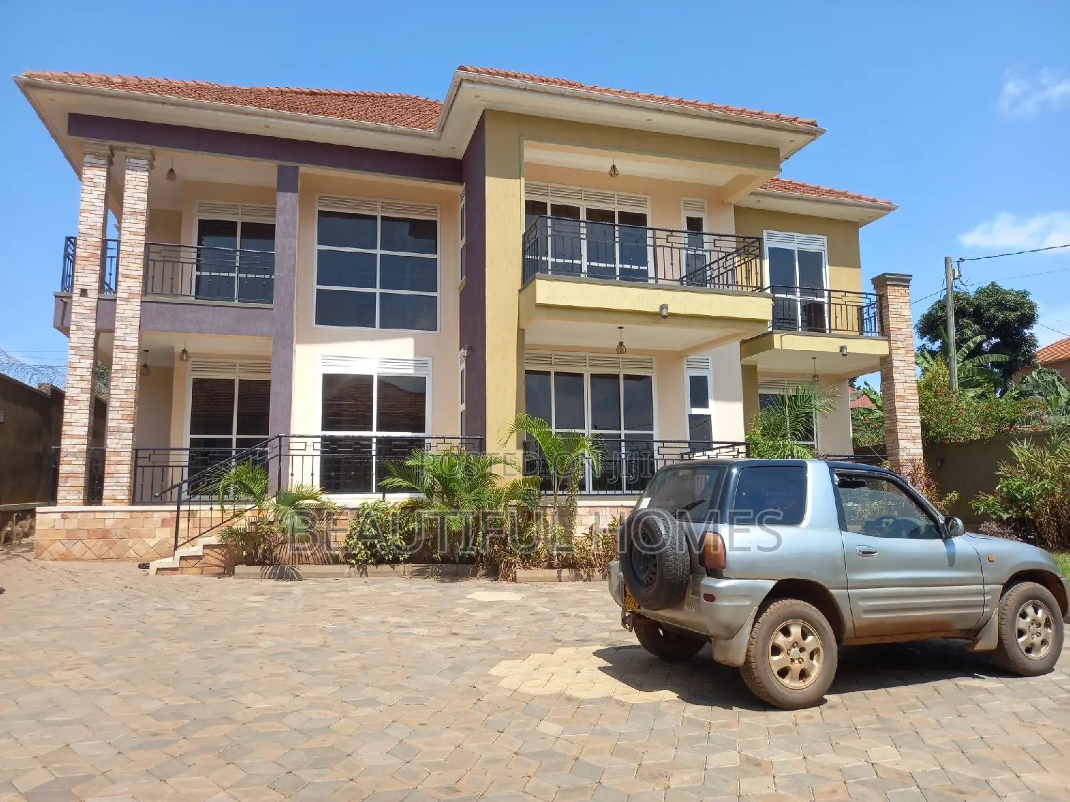Furnished 7bdrm Duplex in Kira for sale in Kira