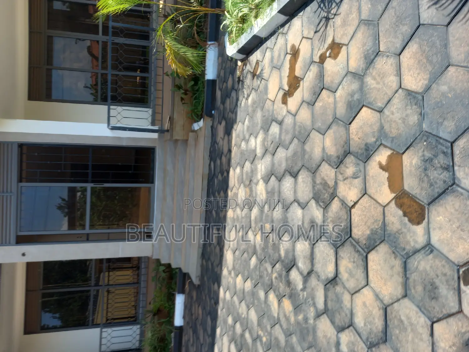 Furnished 7bdrm Mansion in Najjera Tarmacked, Central Division in Central Division