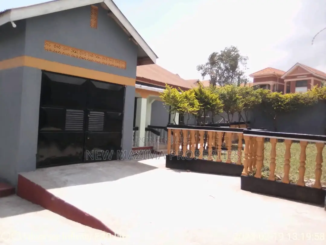 3bdrm Bungalow in Kawempe Town, Division A for sale in Division A