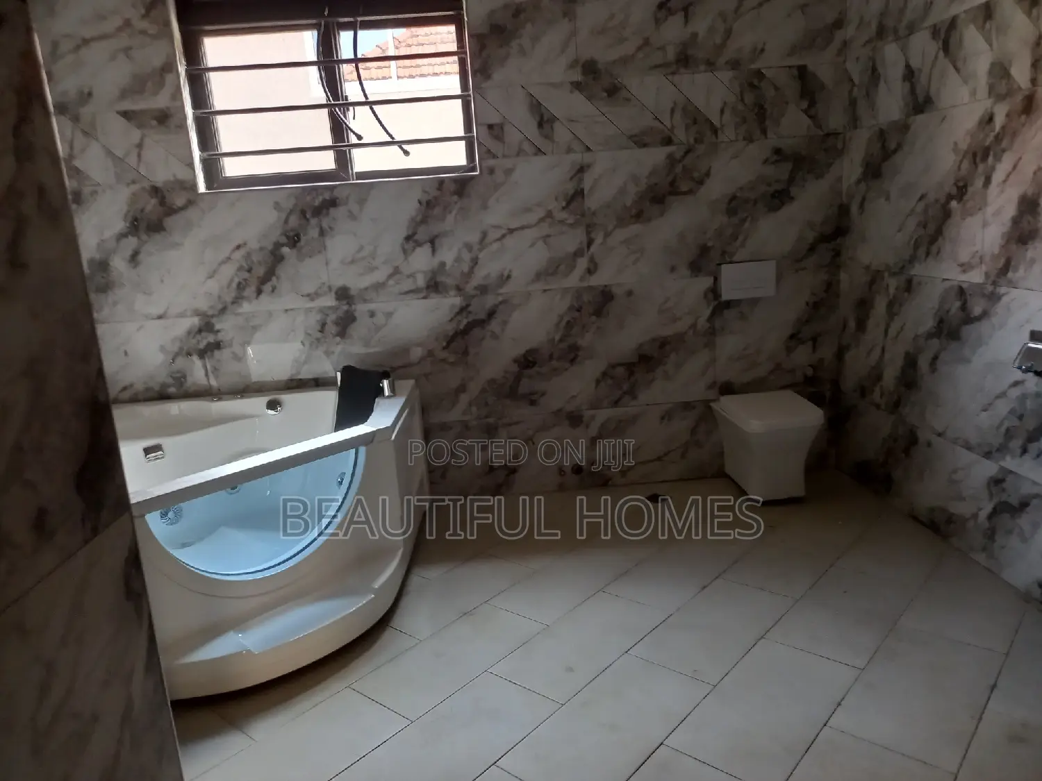 Furnished 7bdrm Mansion in Kisaasi Tarmack, Nakawa for sale in Nakawa