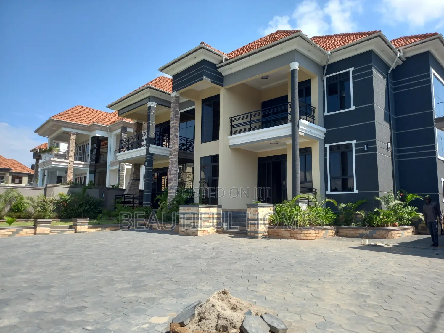 Furnished 7bdrm Mansion in Kisaasi Tarmack, Nakawa for sale in Nakawa