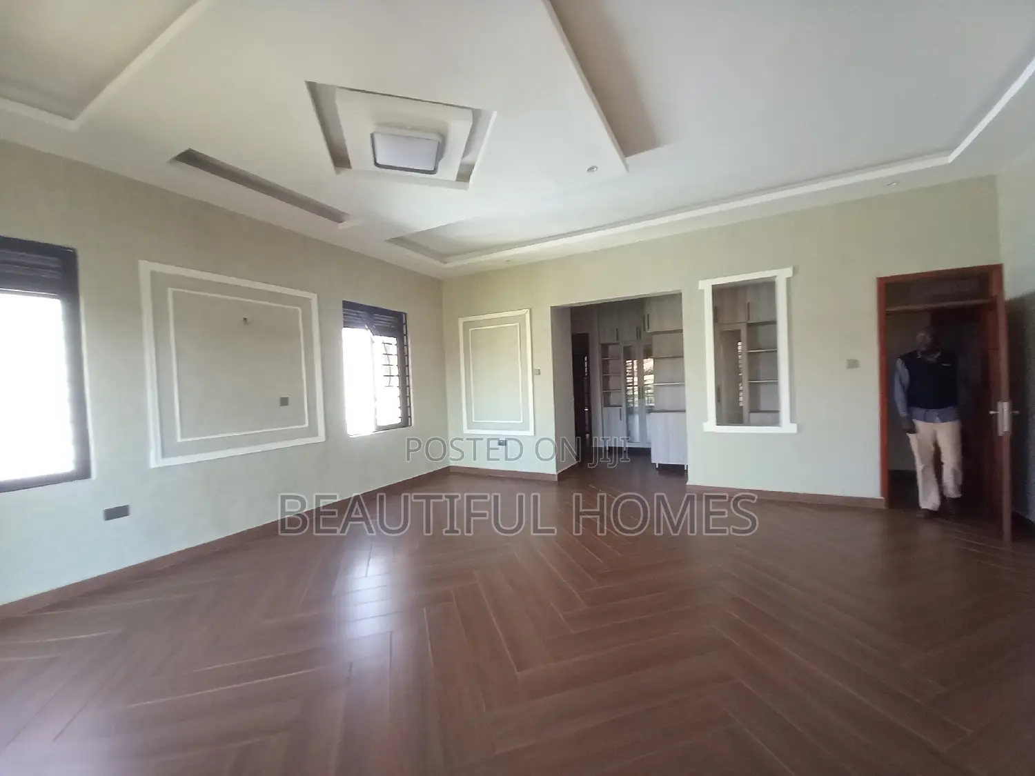 Furnished 7bdrm Mansion in Kisaasi Tarmack, Nakawa for sale in Nakawa