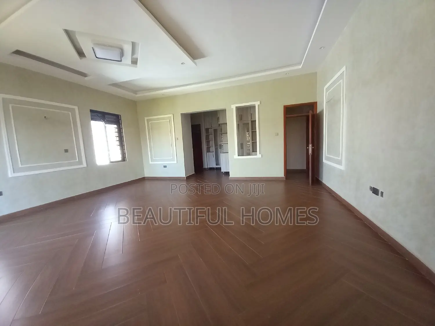 Furnished 7bdrm Duplex in Kisaasi, Nakawa for sale in Nakawa