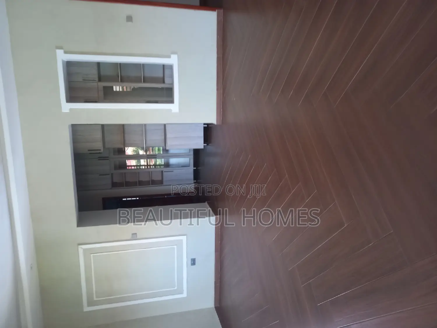 Furnished 7bdrm Duplex in Kisaasi Corporate, Nakawa for sale in Nakawa