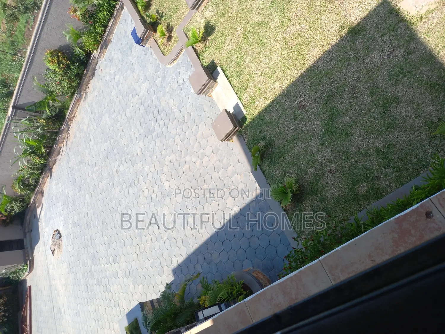 Furnished 7bdrm Mansion in Kisaasi Corporate, Nakawa for sale in Nakawa
