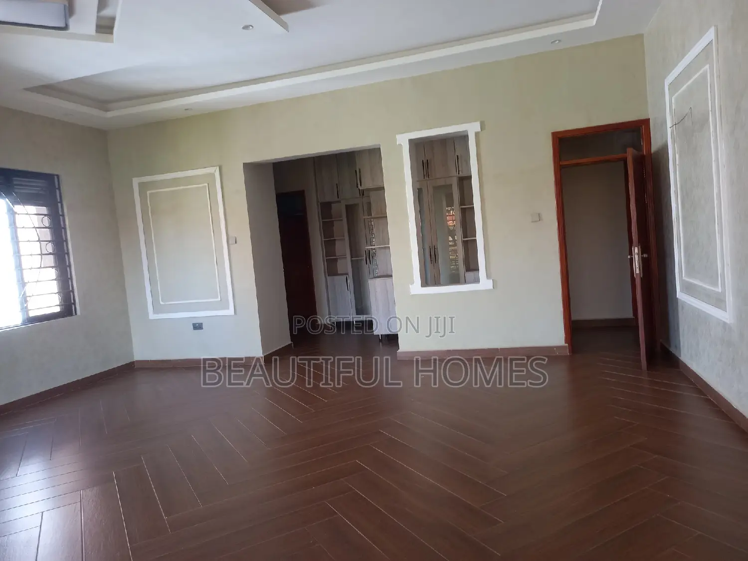 Furnished 7bdrm Mansion in Kisaasi Corporate, Nakawa for sale in Nakawa