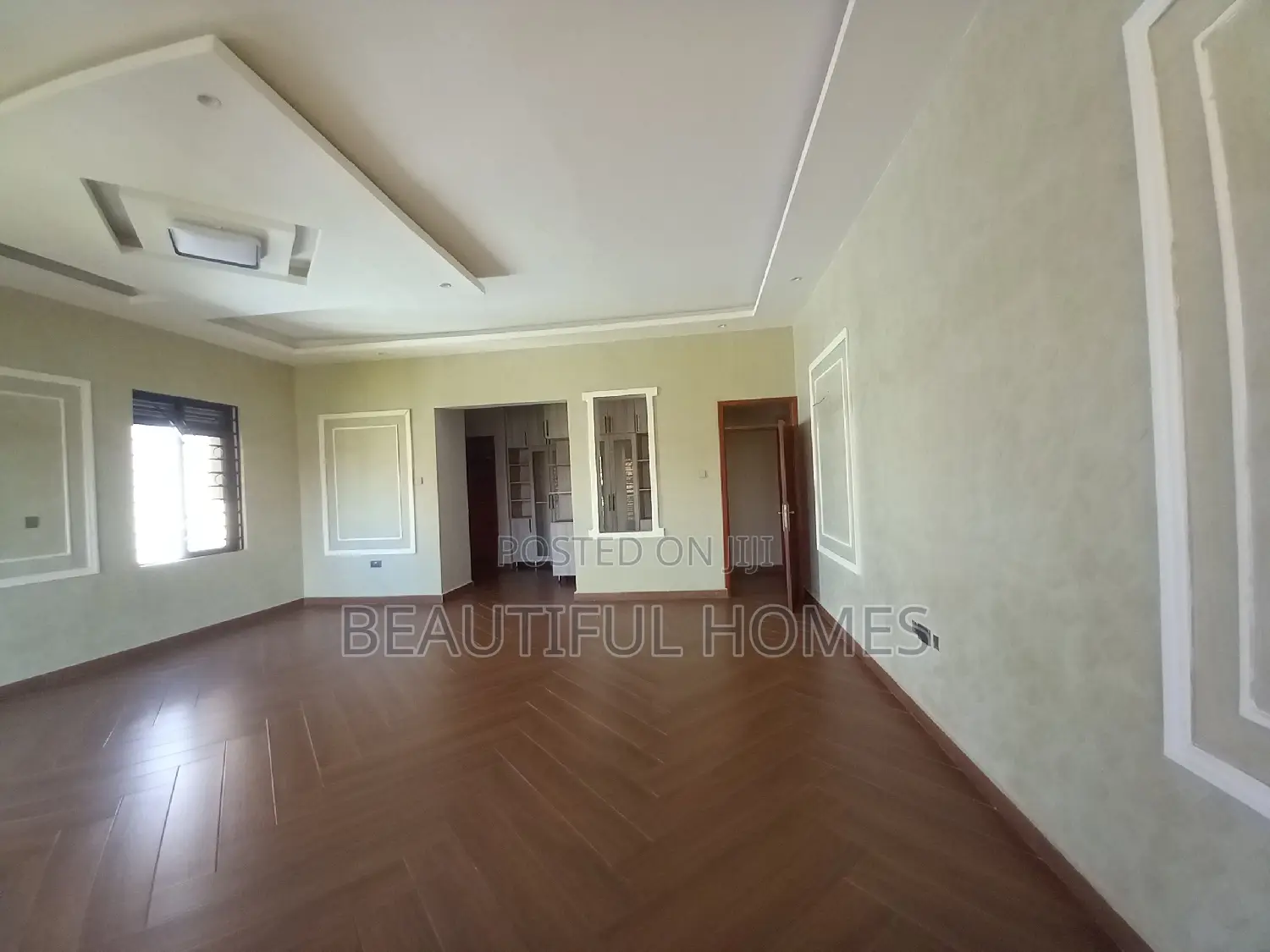 Furnished 7bdrm Duplex in Kisaasi, Nakawa for sale in Nakawa