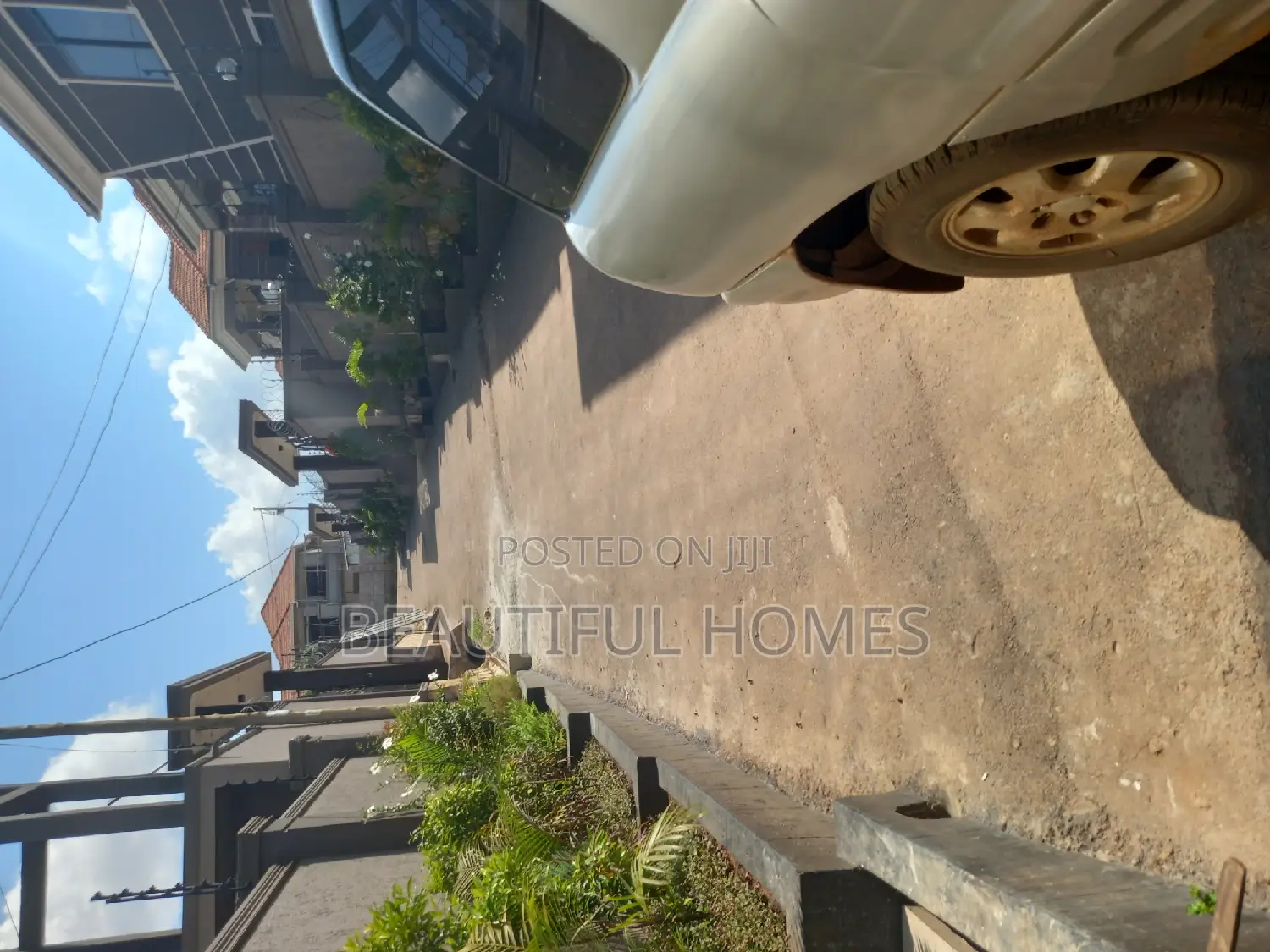 Furnished 7bdrm Duplex in Kisaasi, Nakawa for sale in Nakawa