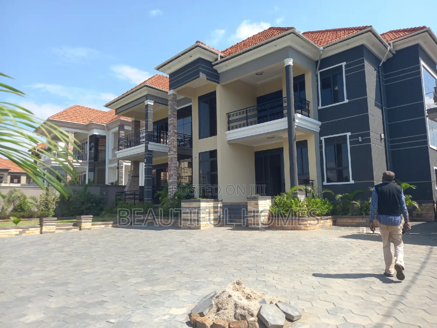 Furnished 7bdrm Mansion in Kisaasi, Nakawa for sale in Nakawa
