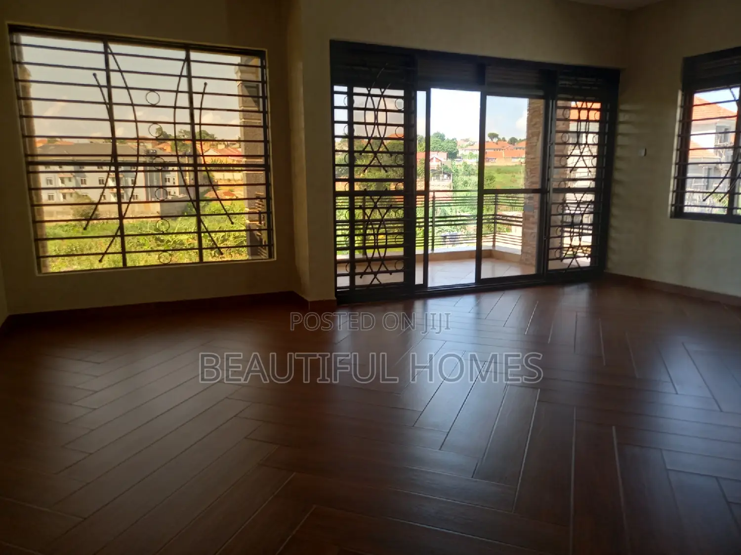 Furnished 7bdrm Duplex in Kisaasi, Nakawa for sale in Nakawa
