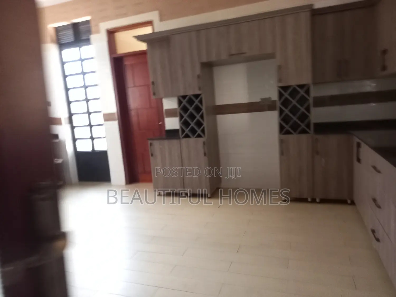 Furnished 7bdrm Duplex in Kisaasi, Nakawa for sale in Nakawa