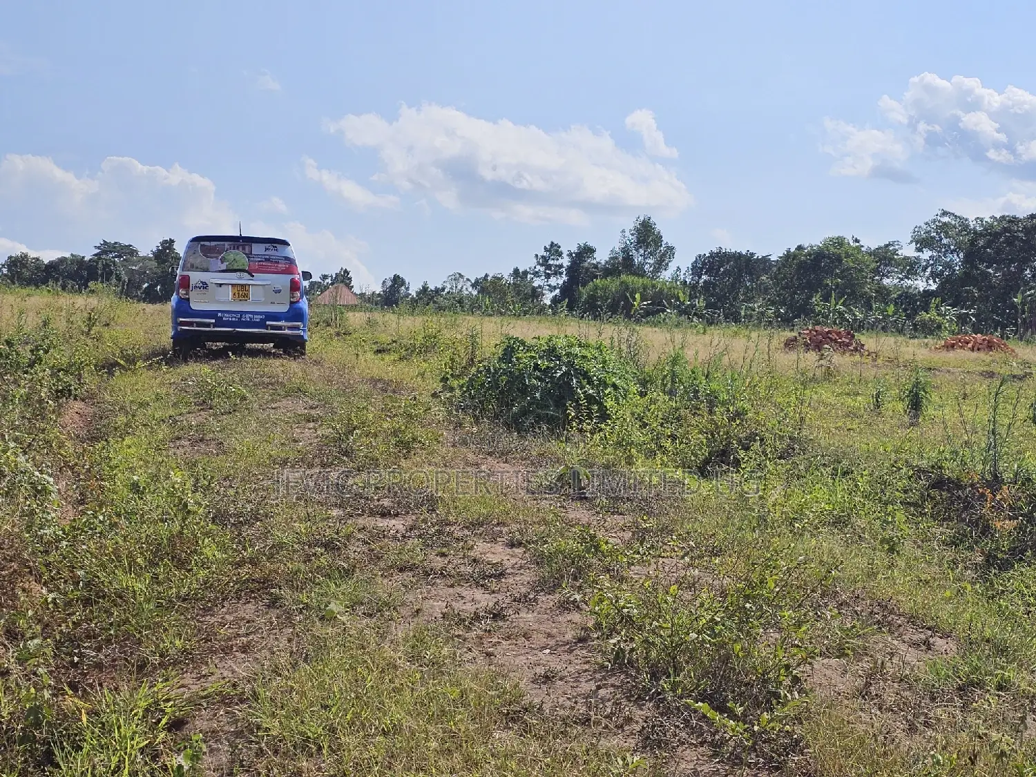 Plots Just on the Main in Namayumba in Wakiso / Wakiso