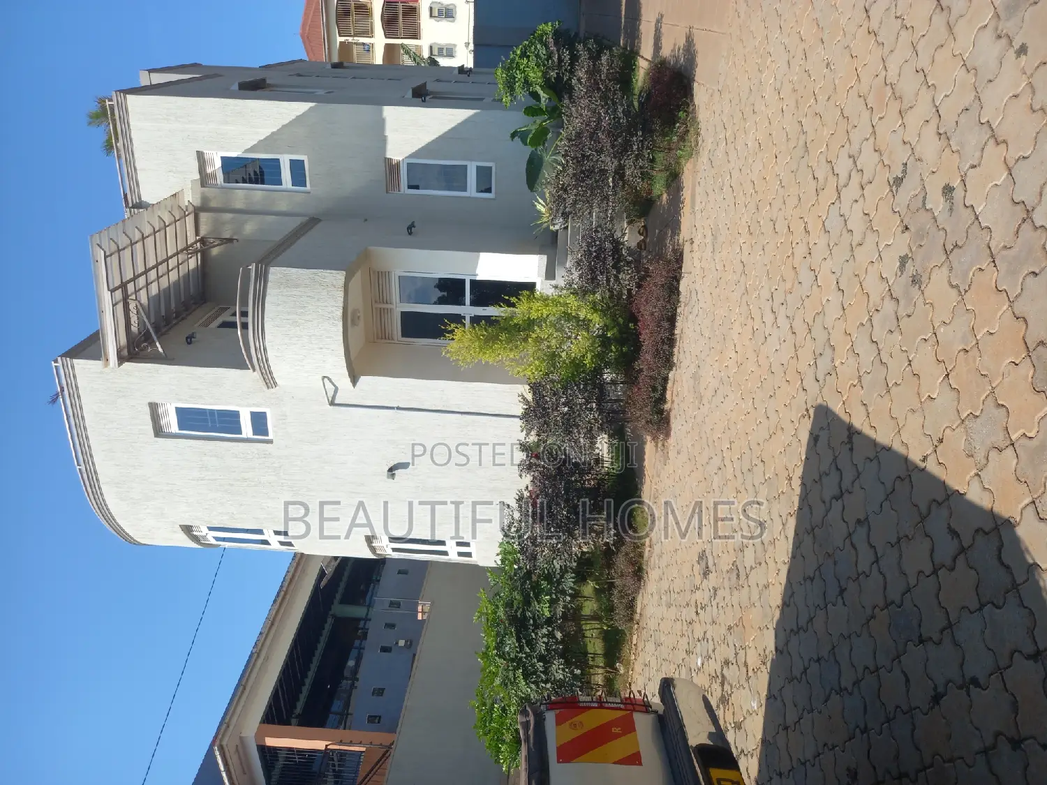Furnished 4bdrm Duplex in Kira for sale in Kira