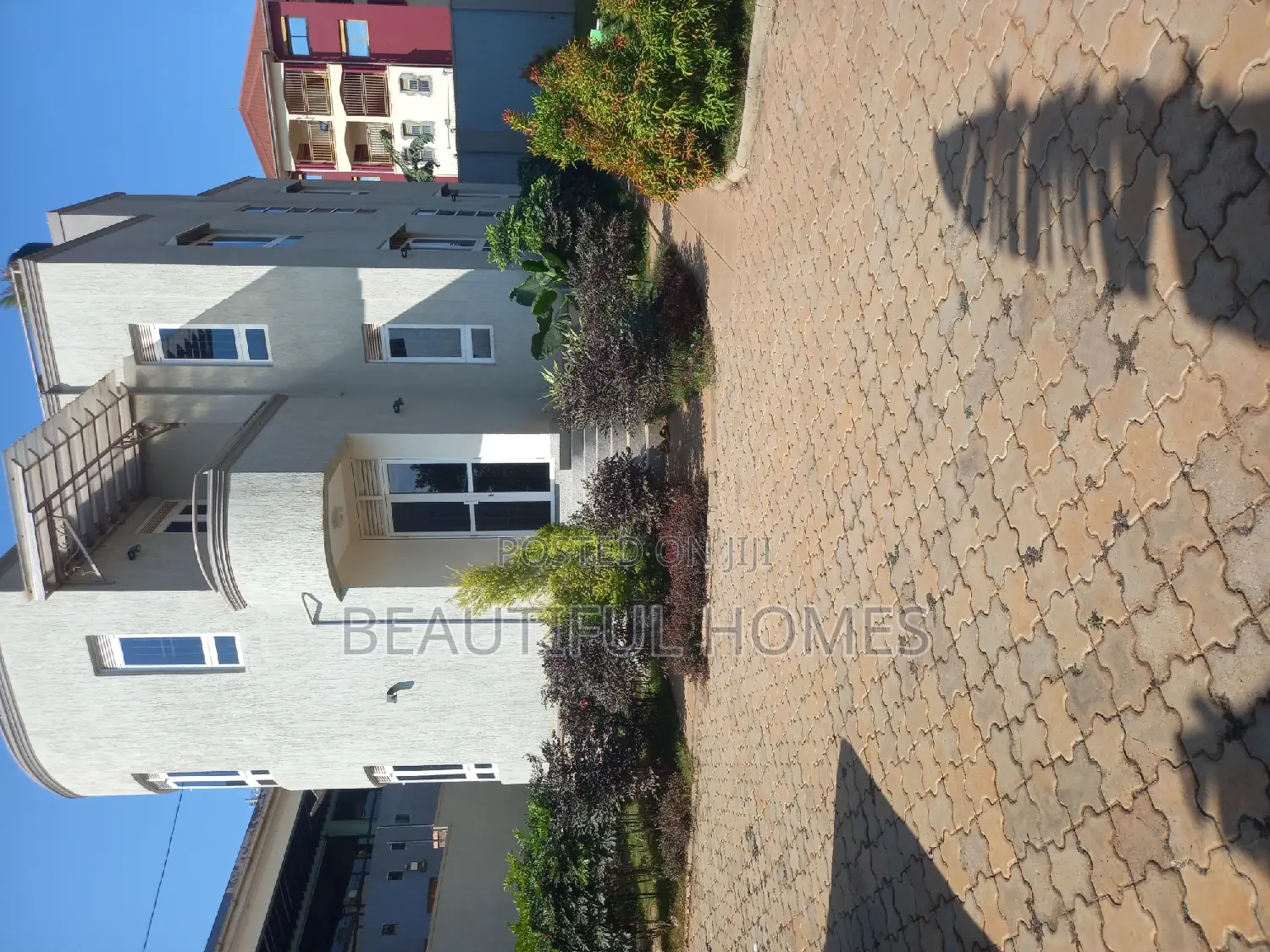 Furnished 4bdrm Maisonette in Kira Posh for sale in Kira