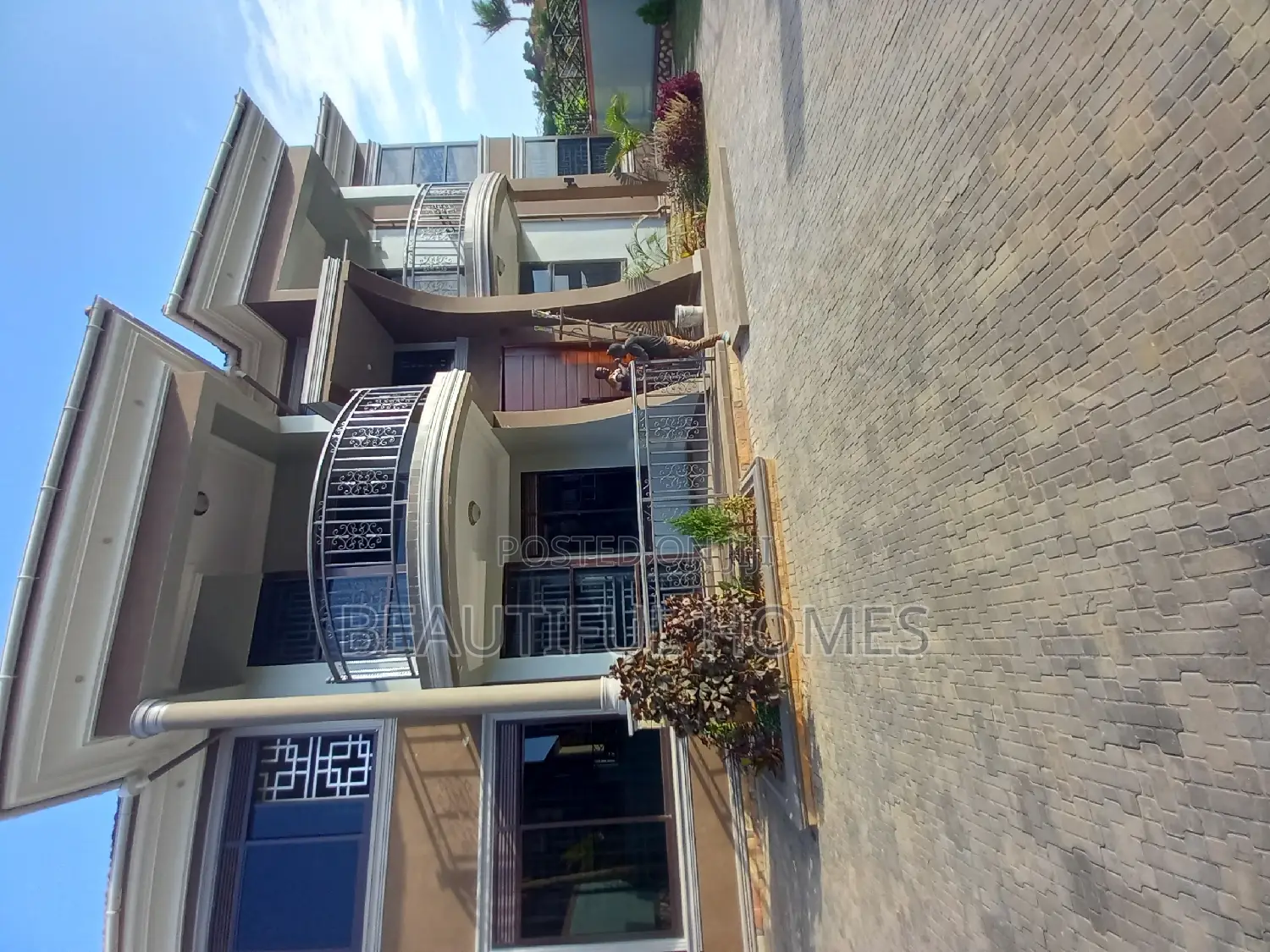 Furnished 6bdrm Mansion in Kyanja Rich, Nakawa for sale in Nakawa
