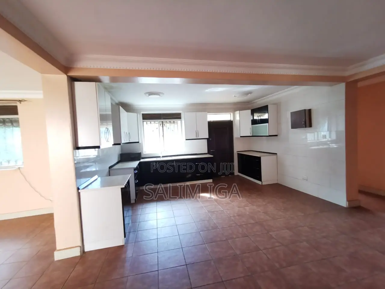 4bdrm Townhouse / Terrace in Kololo Property, Central Division in Central Division