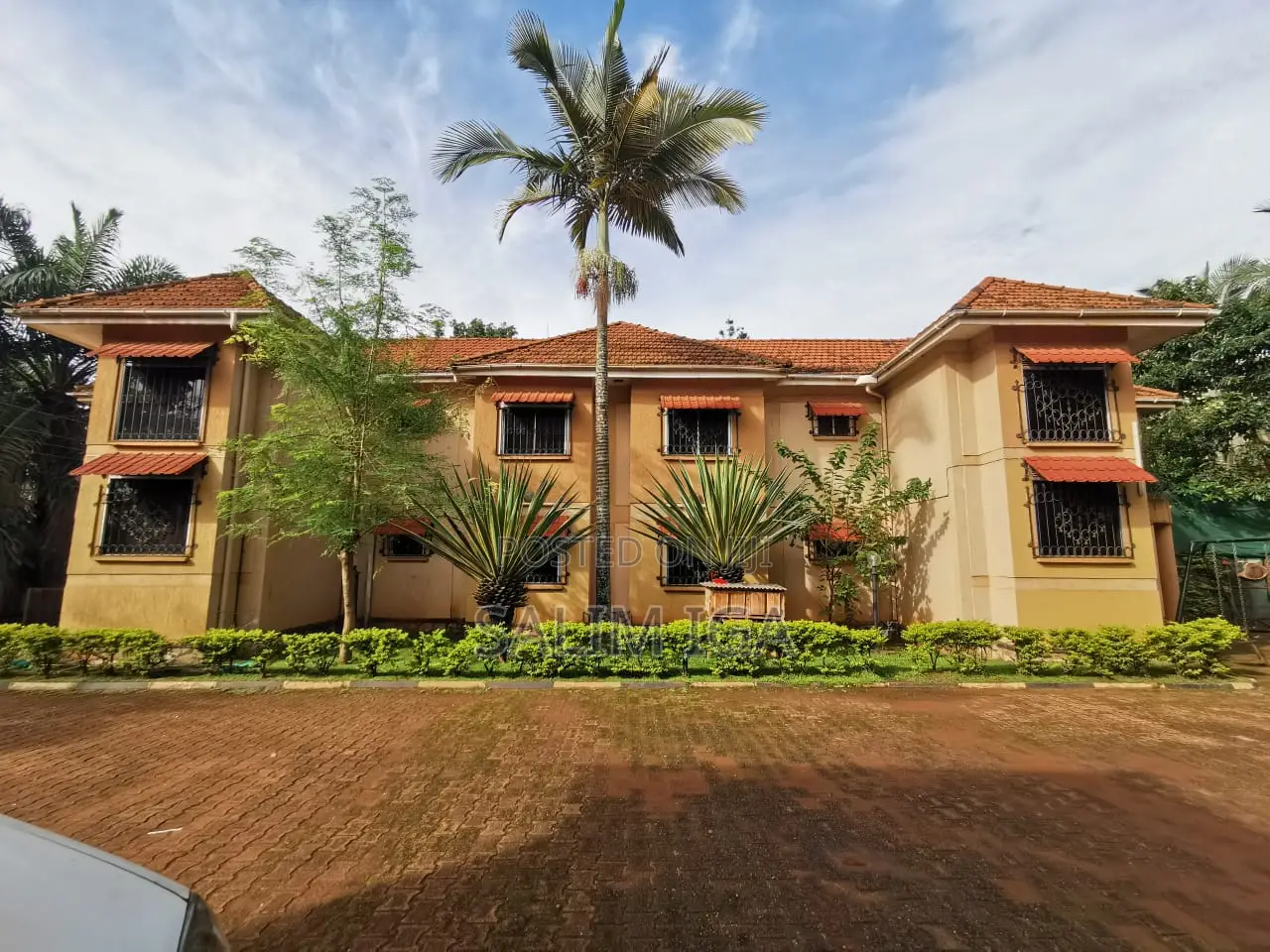 4bdrm Townhouse / Terrace in Kololo Property, Central Division in Central Division