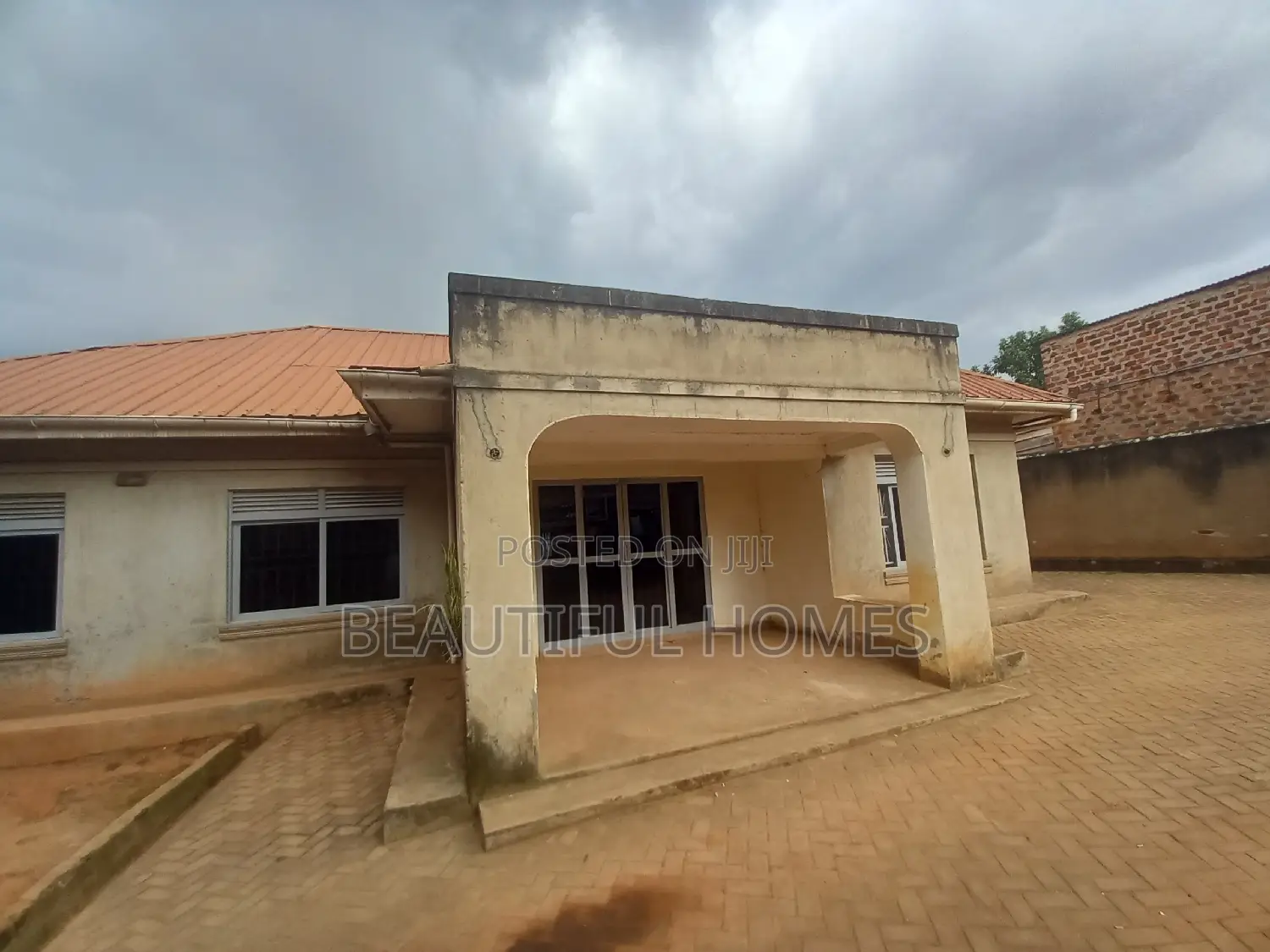 Furnished 4bdrm House in Mbalwa, Kira for sale in Kira