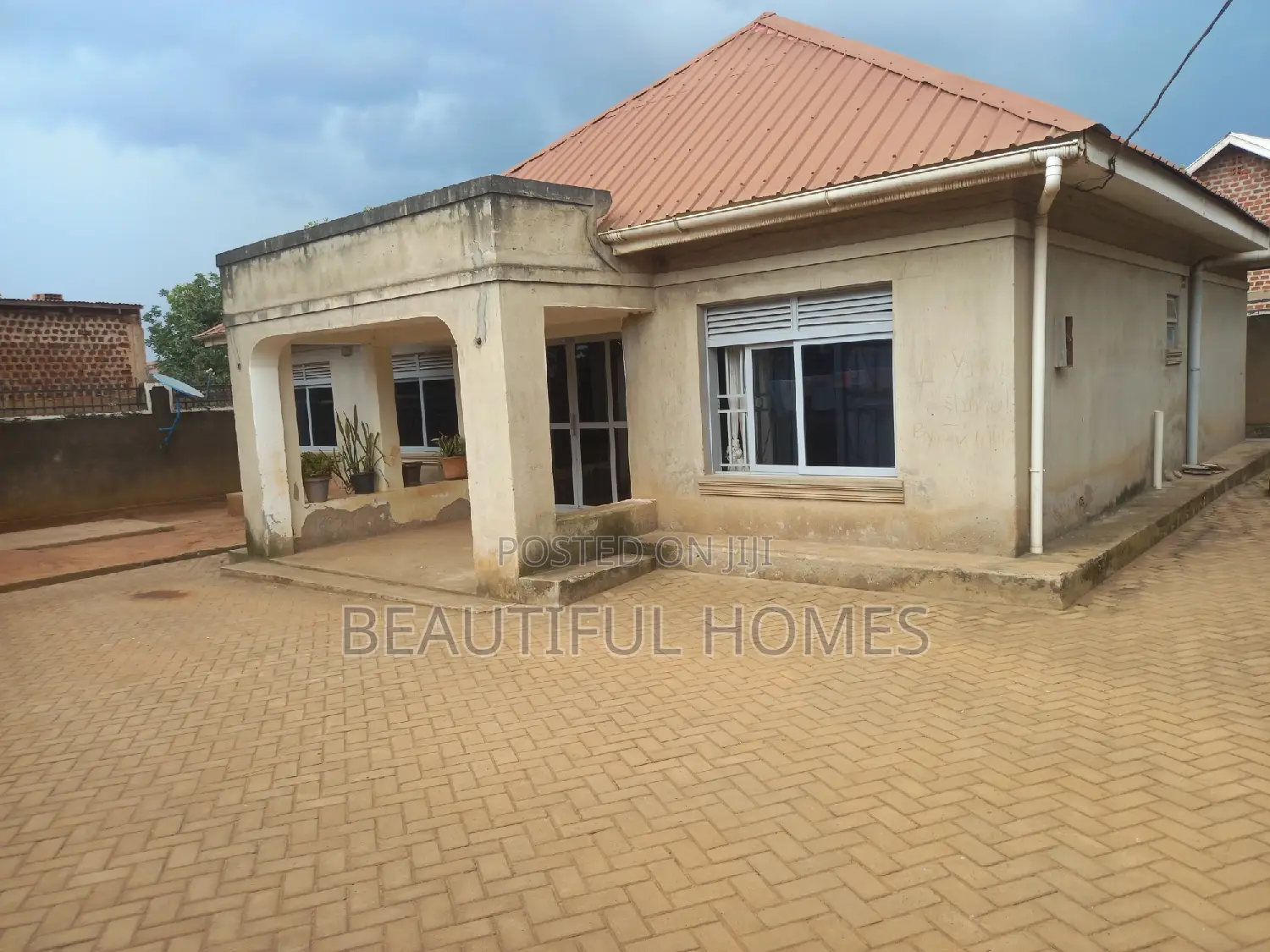 Furnished 4bdrm House in Mbalwa, Kira for sale in Kira
