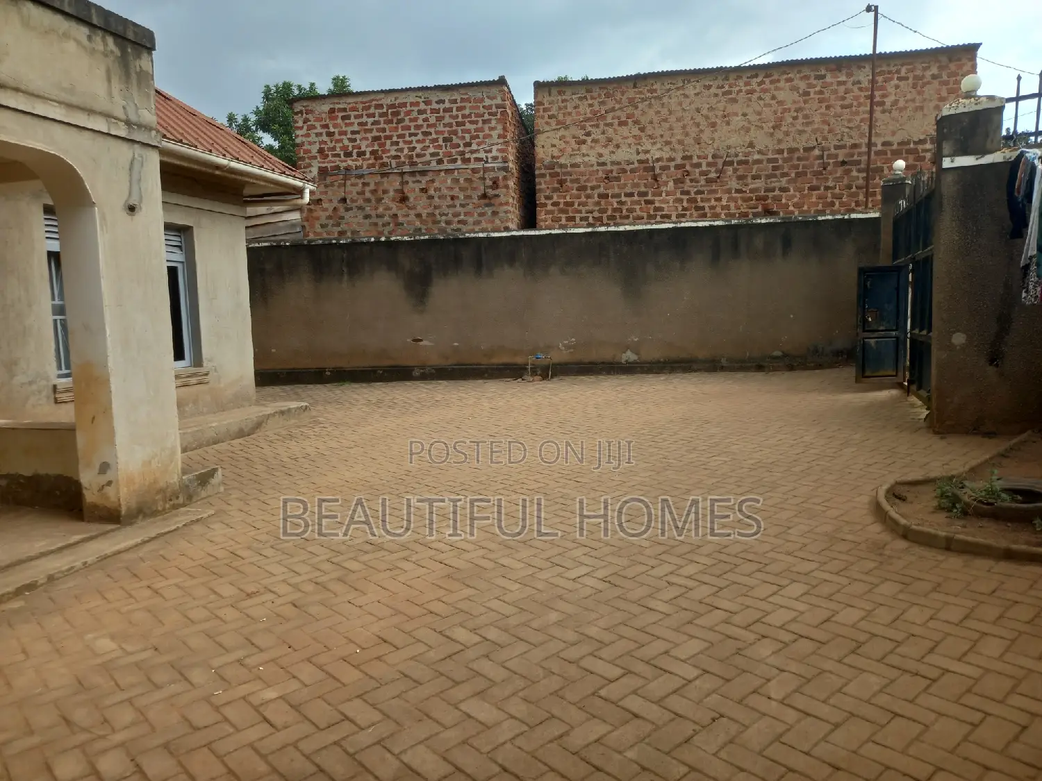 Furnished 4bdrm House in Mbalwa, Kira for sale in Kira