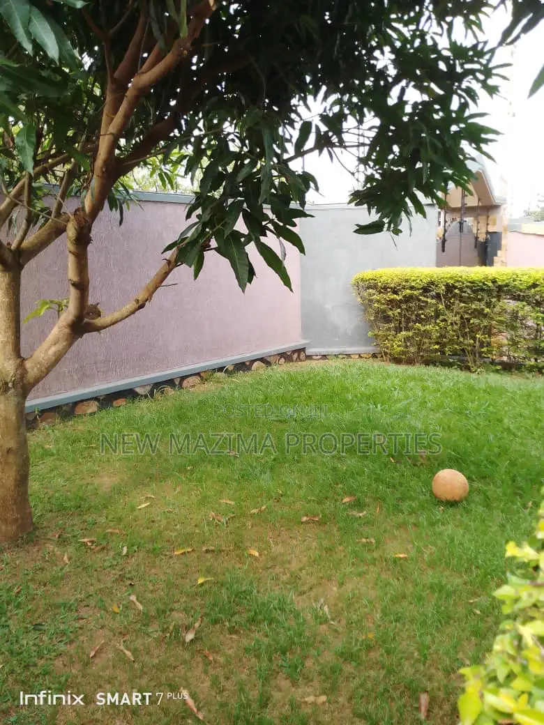 Mini Flat in Busabaala Heights, Division A for sale in Division A