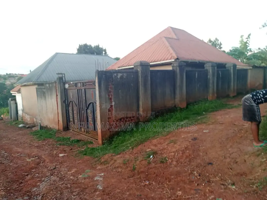 3bdrm House in Nansana Bujjuko Town, Division A for sale in Division A