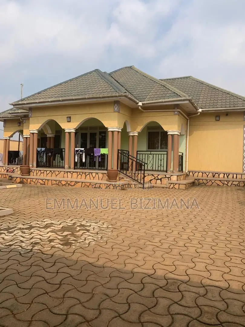 4bdrm Bungalow in Wemac Properties, Wakiso / Wakiso for sale in Wakiso / Wakiso