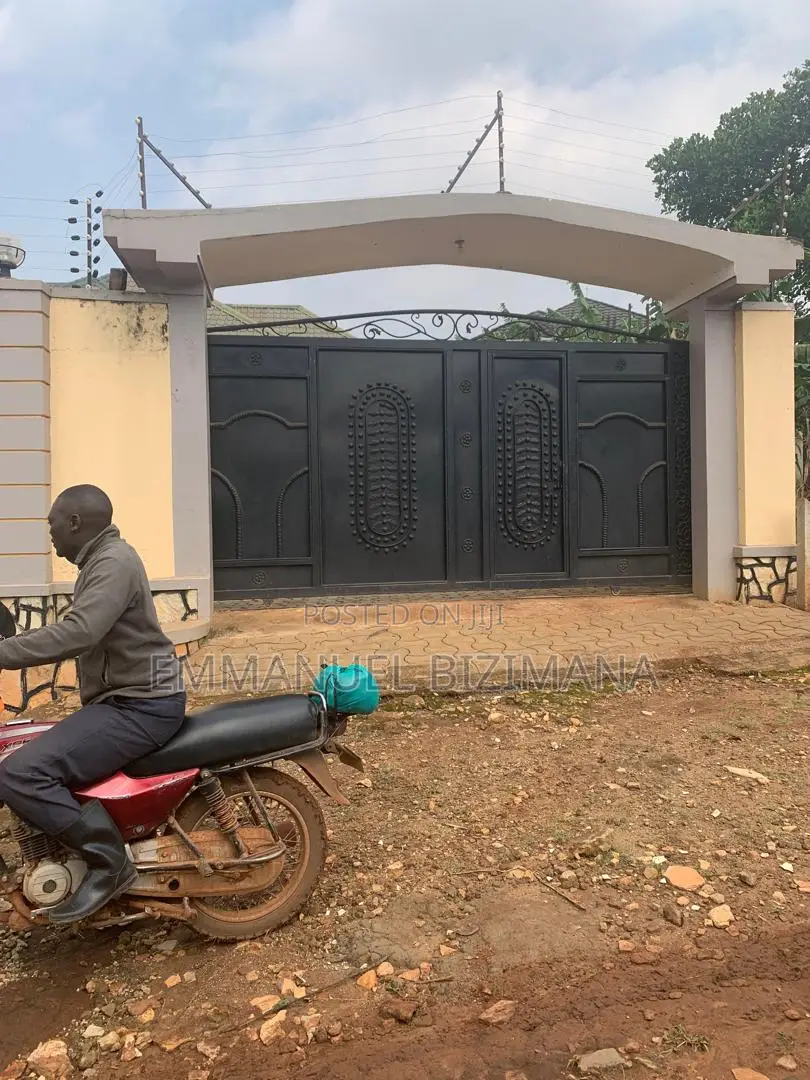 4bdrm Bungalow in Wemac Properties, Wakiso / Wakiso for sale in Wakiso / Wakiso