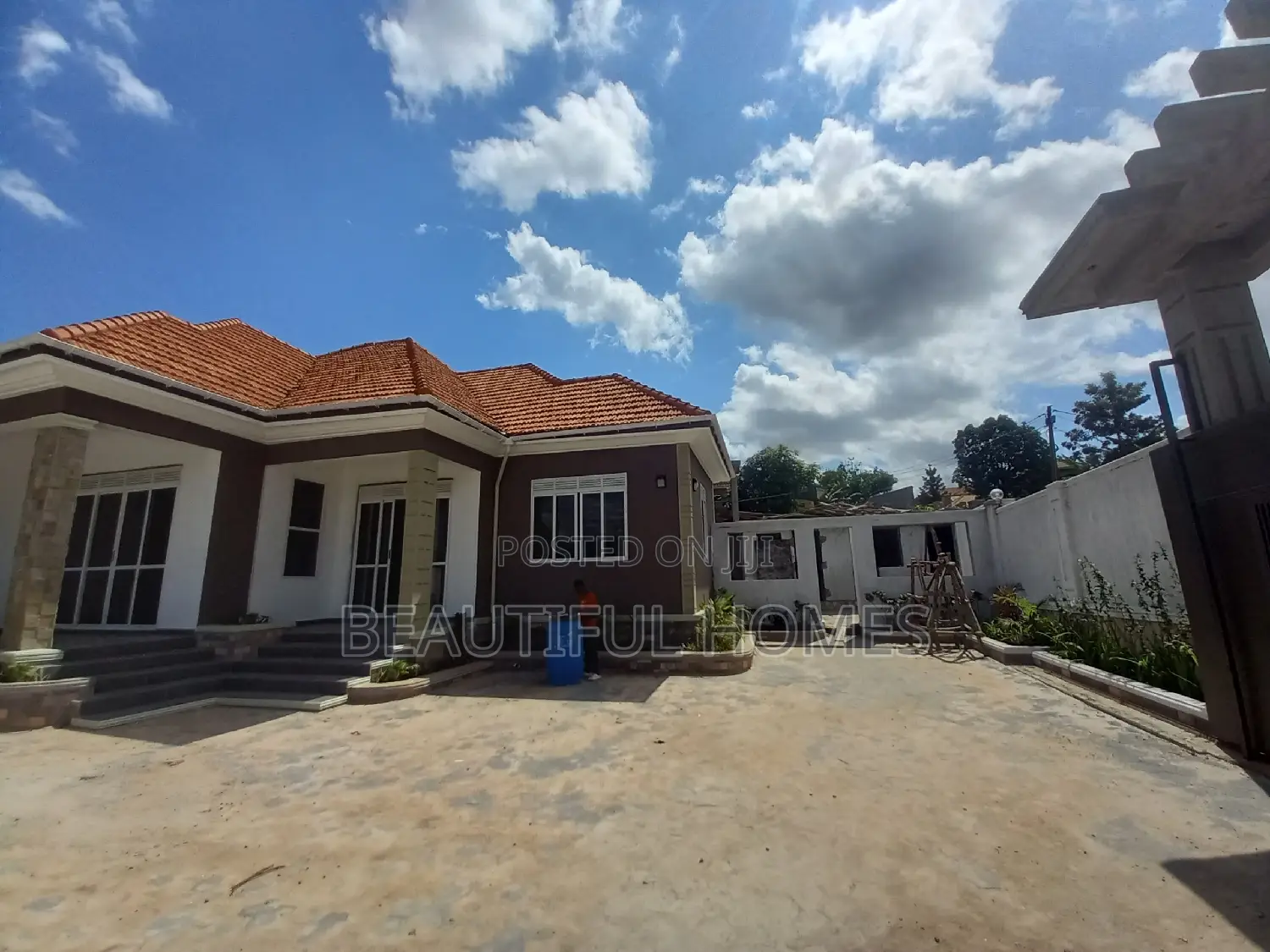 Furnished 4bdrm House in Kira for sale in Kira