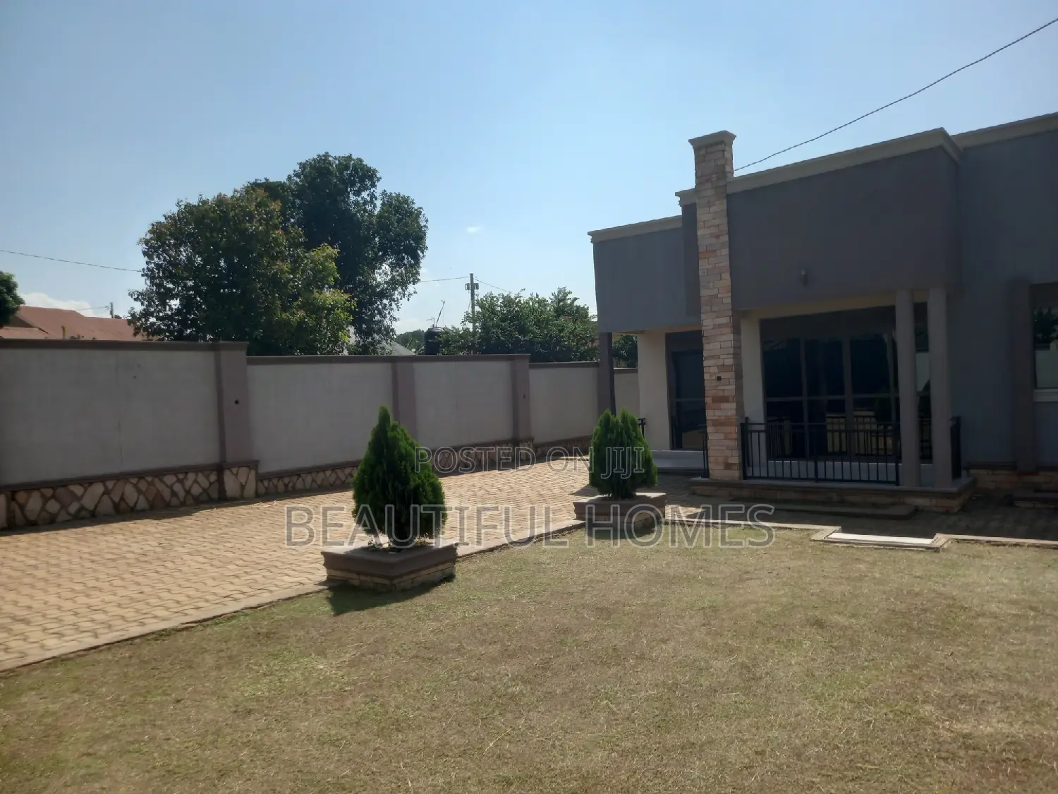 Furnished 4bdrm Bungalow in Kira for sale in Kira