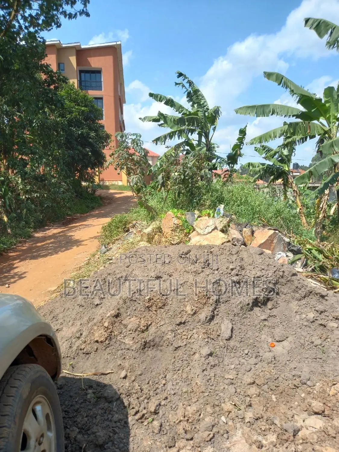 Kyaliwajjara Half an Acre on Sale in Kira