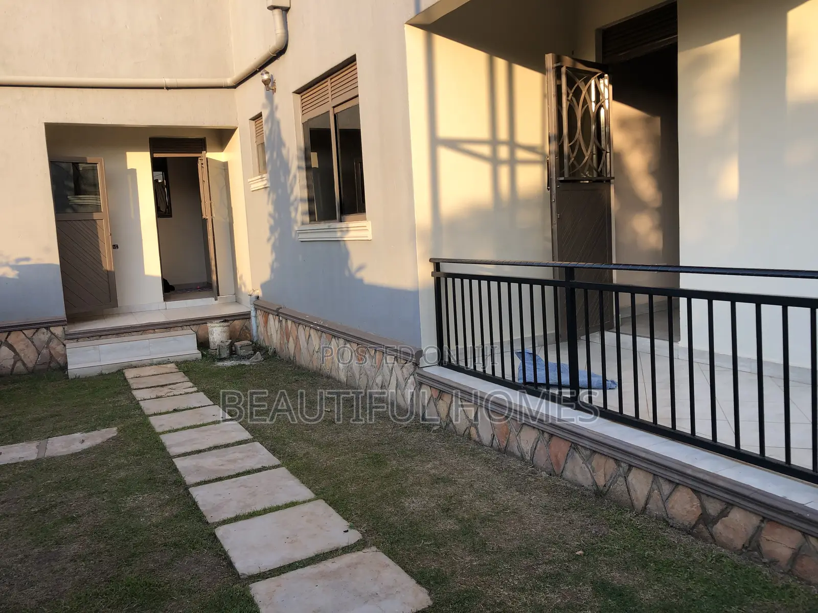 Furnished 4bdrm House in Kira for sale in Kira
