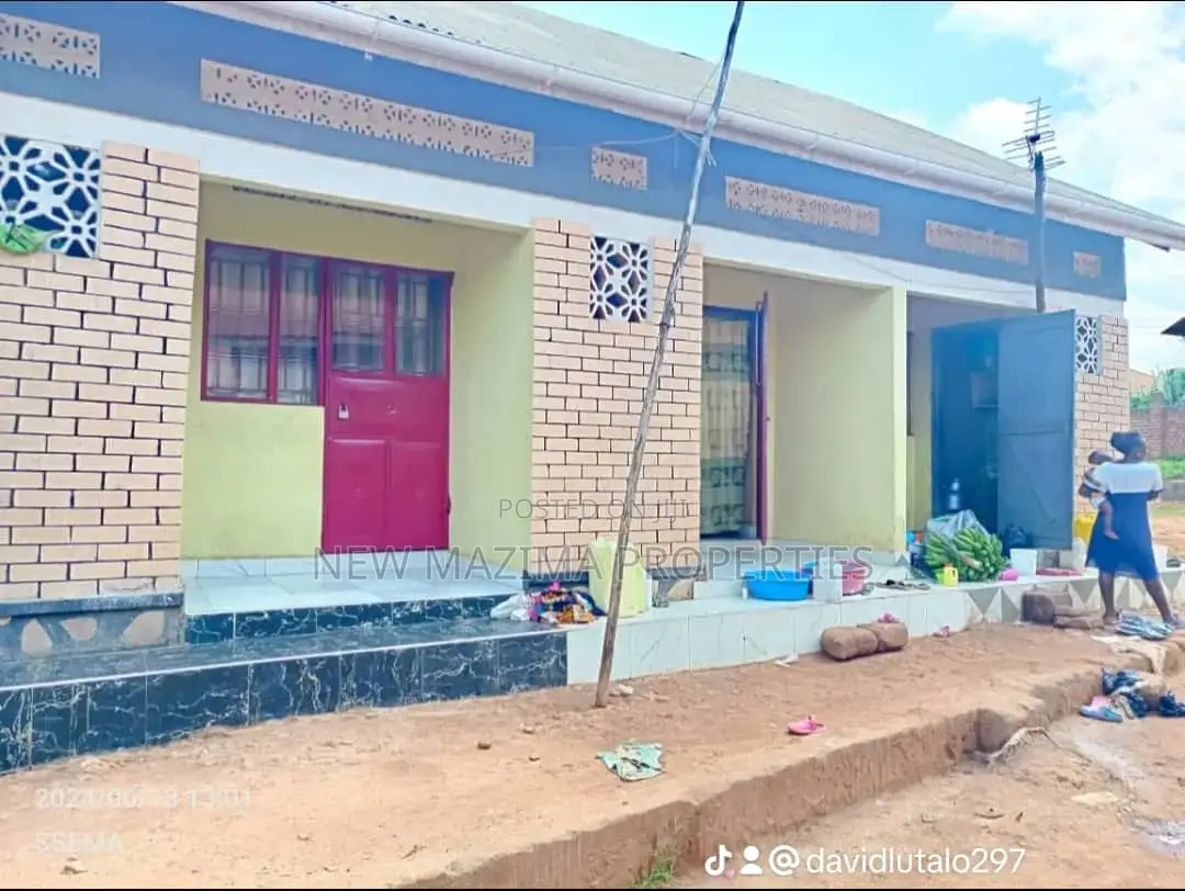 3bdrm House in Bulenga Town, Division A for sale in Division A