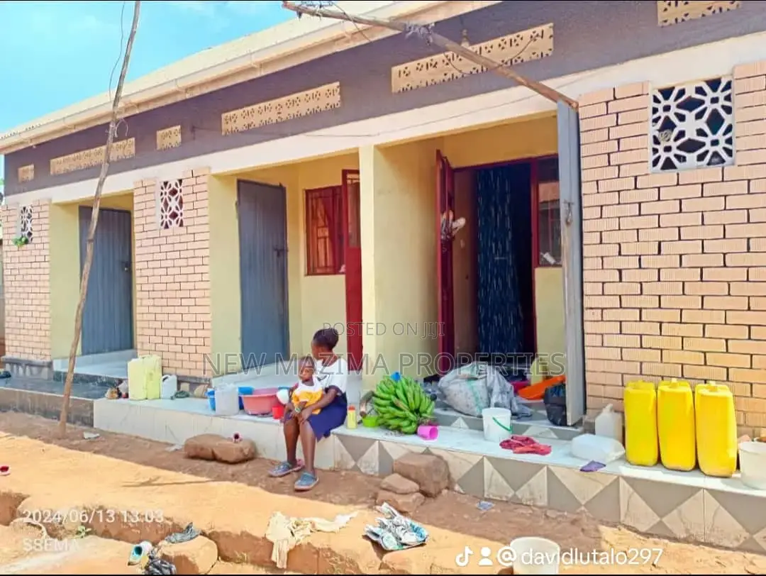 3bdrm House in Bulenga Town, Division A for sale in Division A