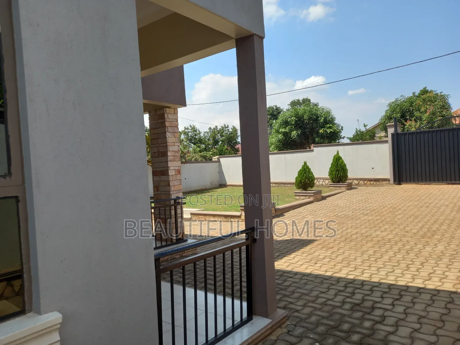 Furnished 4bdrm House in Kira for sale in Kira