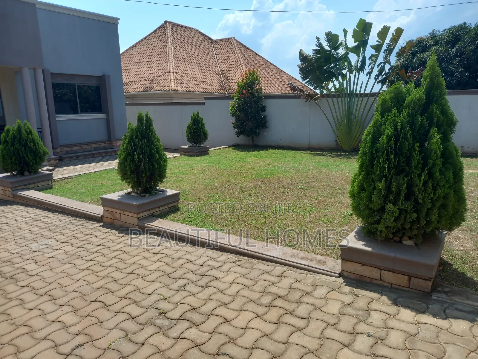 Furnished 4bdrm Bungalow in Kira for sale in Kira