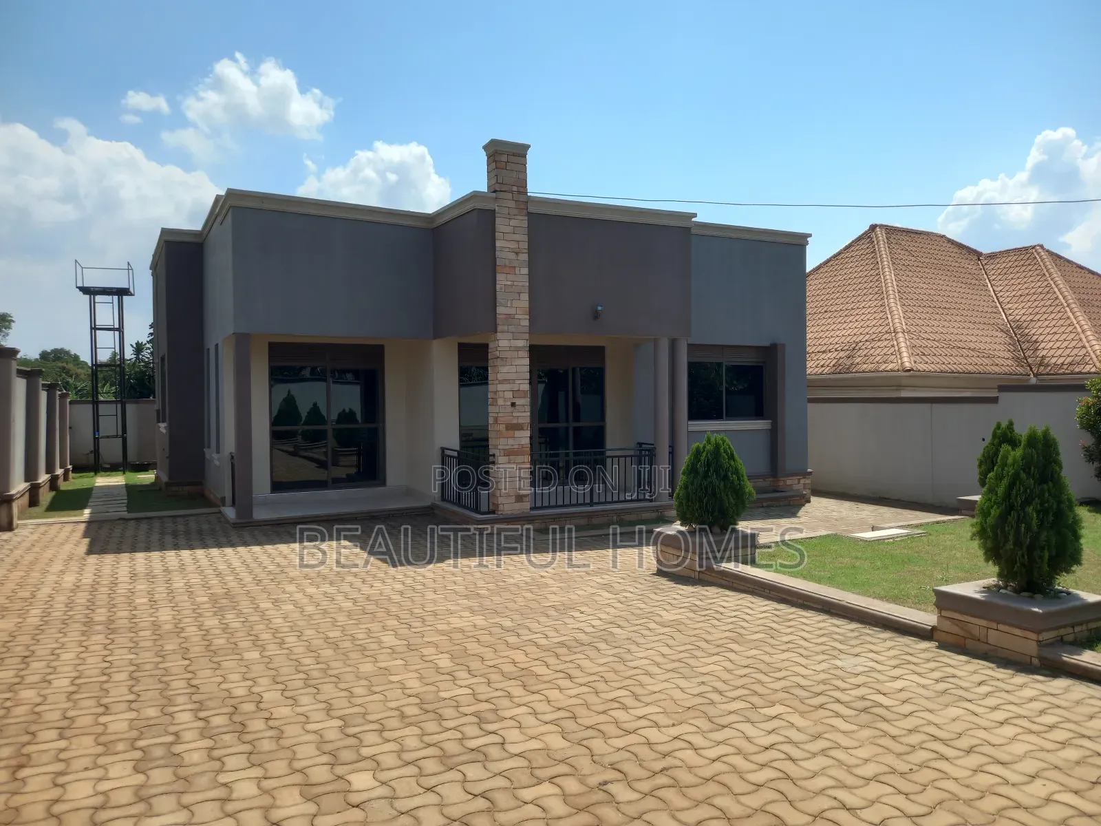 Furnished 4bdrm Maisonette in Kira for sale in Kira