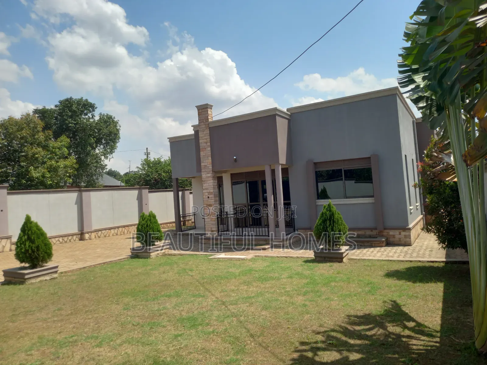 Furnished 4bdrm Maisonette in Kira for sale in Kira