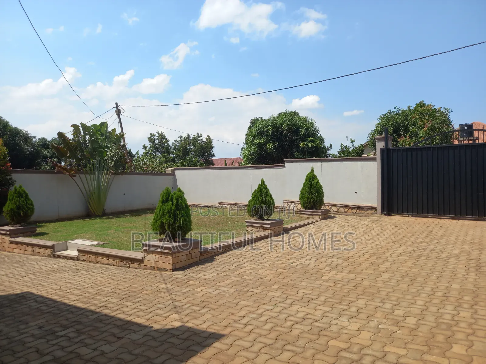 Furnished 4bdrm House in Kira for sale in Kira